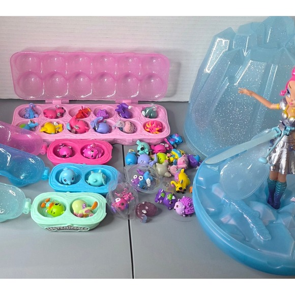 Hatchimals Pixies Crystal Flyer Doll and CollEGGtibles Lot Playsets Bundle - Picture 6 of 16